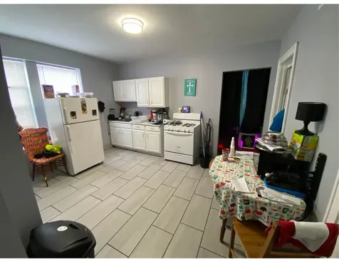 4035 South Richmond Street Chicago IL 60632