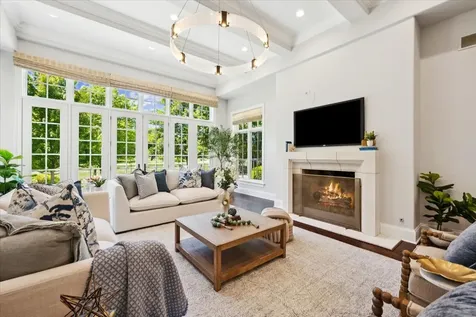 1380 Westmoor Trail Winnetka IL 60093
