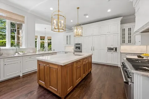 1380 Westmoor Trail Winnetka IL 60093