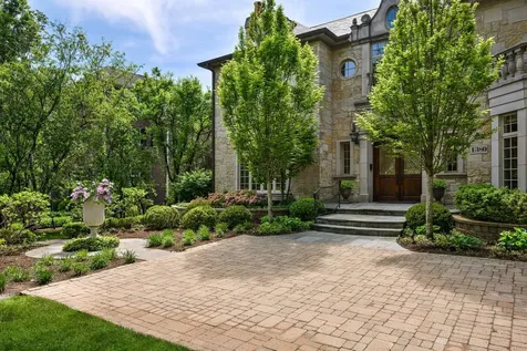 1380 Westmoor Trail Winnetka IL 60093