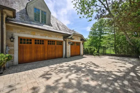 1380 Westmoor Trail Winnetka IL 60093