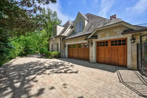 1380 Westmoor Trail Winnetka IL 60093