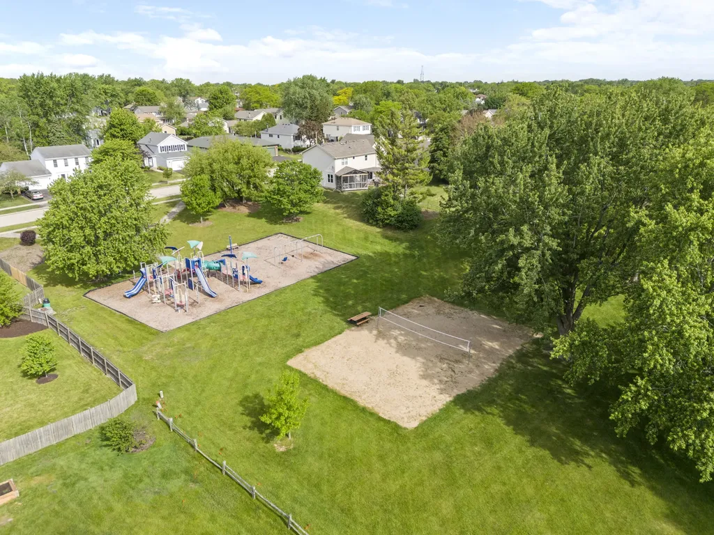 1623 Bayview Drive Lake Zurich IL 60047