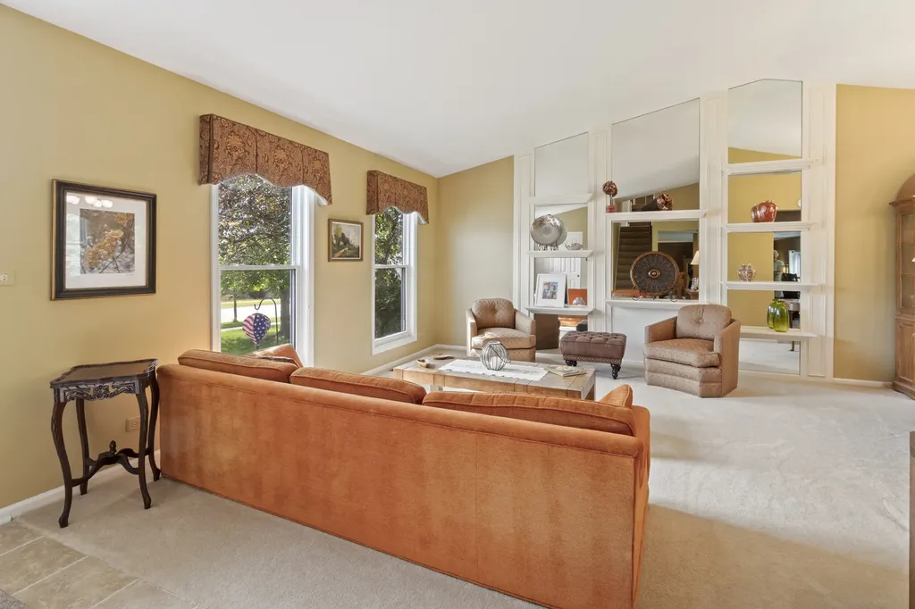 1623 Bayview Drive Lake Zurich IL 60047