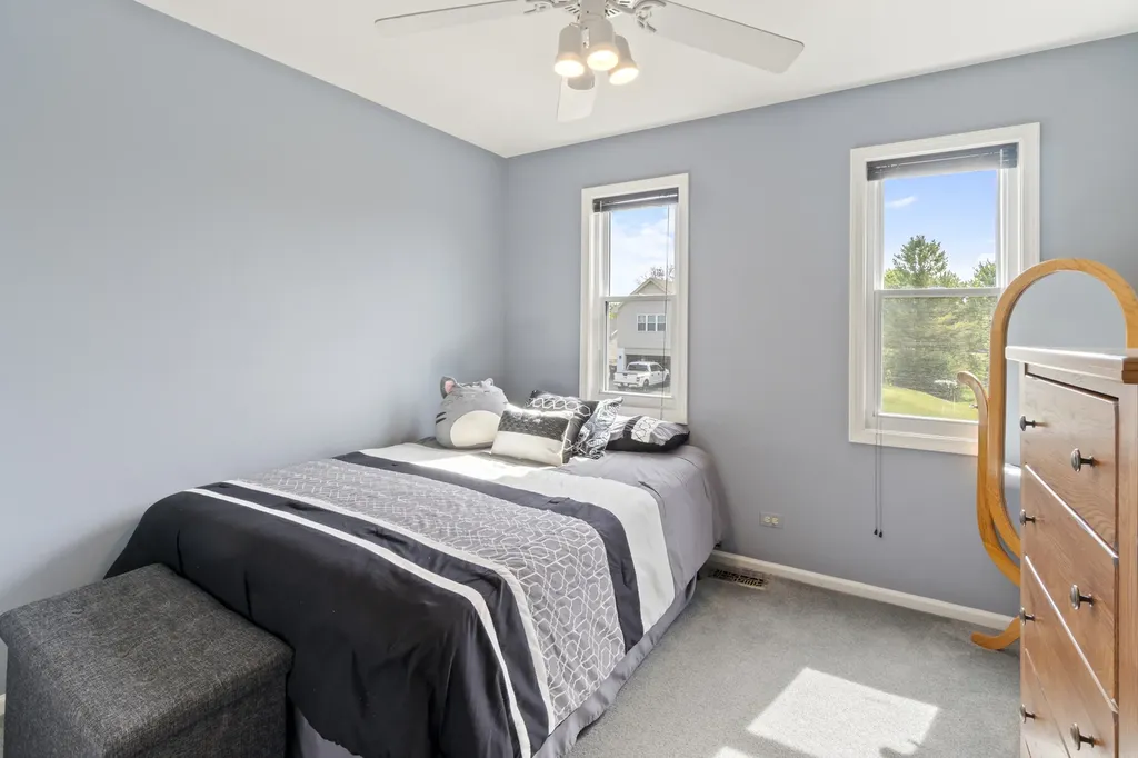 1623 Bayview Drive Lake Zurich IL 60047