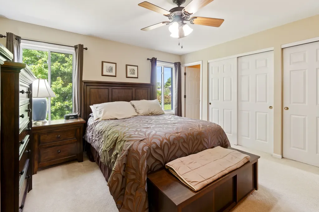 1623 Bayview Drive Lake Zurich IL 60047