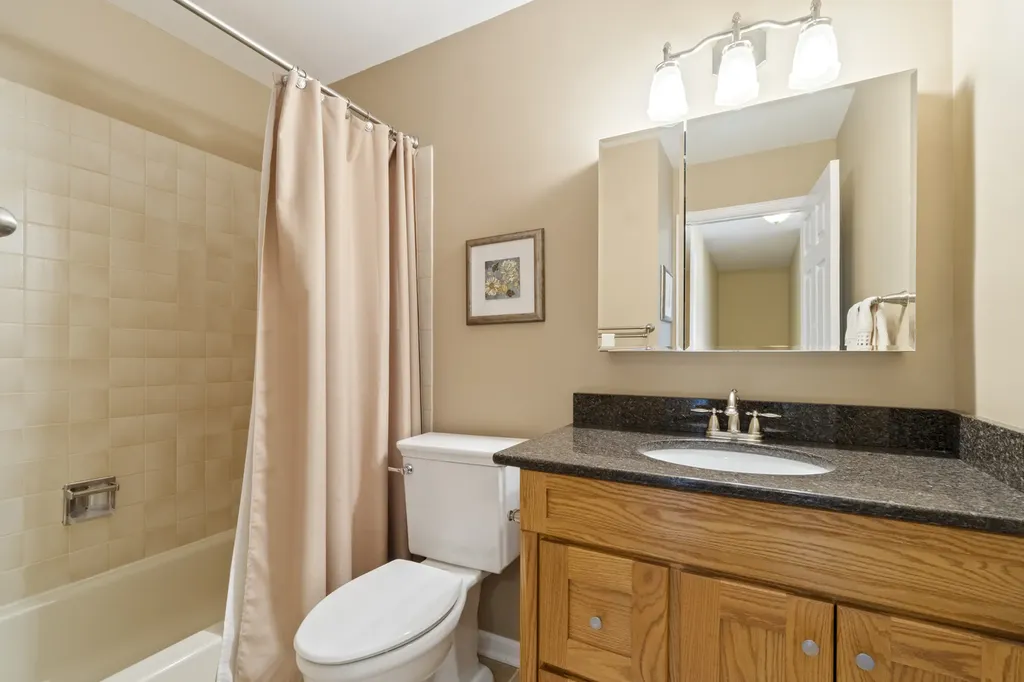 1623 Bayview Drive Lake Zurich IL 60047