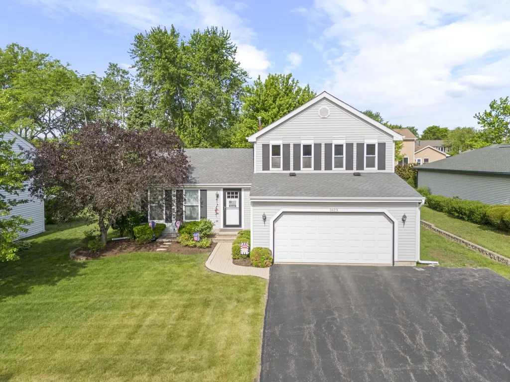 1623 Bayview Drive Lake Zurich IL 60047