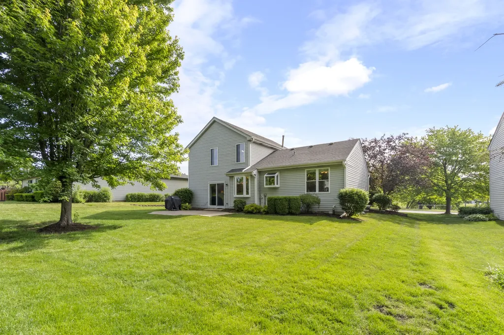 1623 Bayview Drive Lake Zurich IL 60047