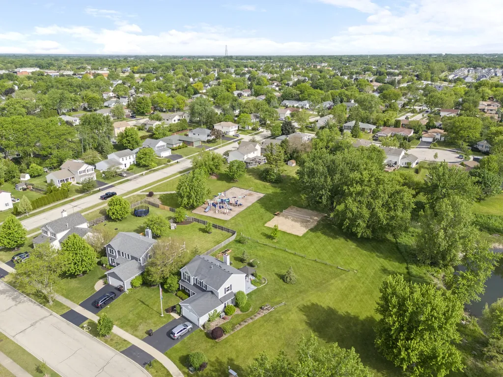 1623 Bayview Drive Lake Zurich IL 60047