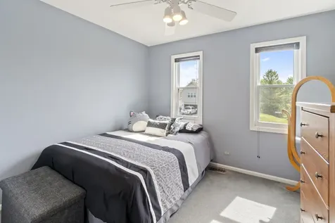1623 Bayview Drive Lake Zurich IL 60047