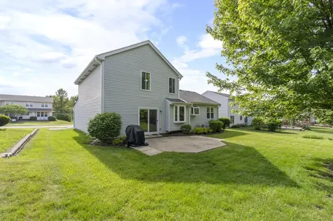 1623 Bayview Drive Lake Zurich IL 60047