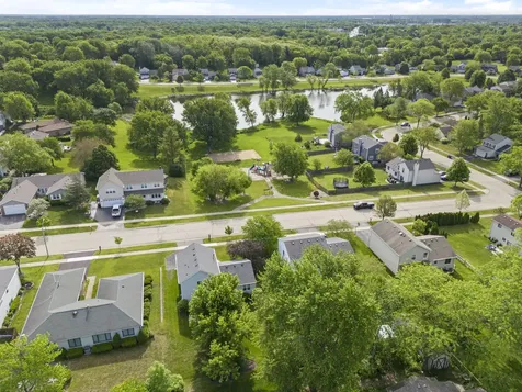 1623 Bayview Drive Lake Zurich IL 60047