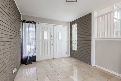 9804 North Lauren Lane Niles IL 60714