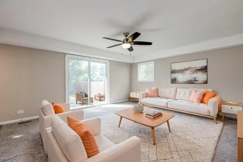 9804 North Lauren Lane Niles IL 60714