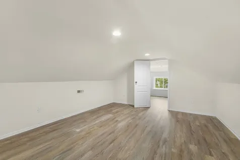 15818 Willard Avenue Harvey IL 60426