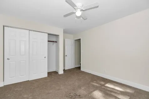 902 3RD Street Mchenry IL 60050