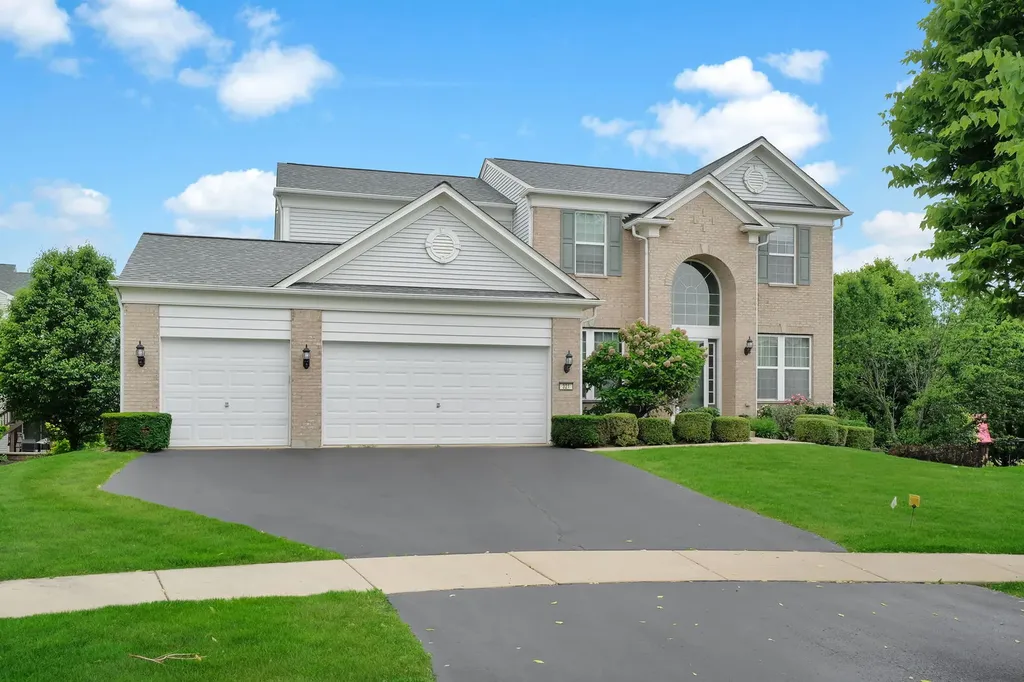 321 Parker Place Oswego IL 60543