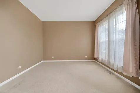321 Parker Place Oswego IL 60543