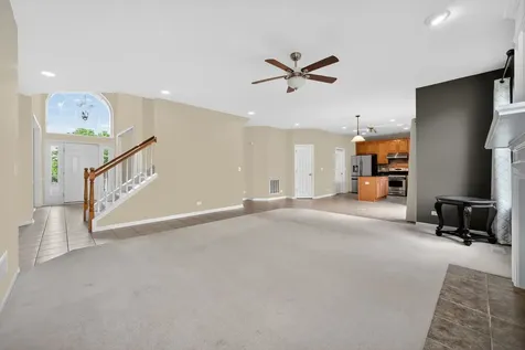 321 Parker Place Oswego IL 60543