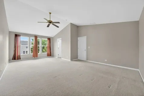 321 Parker Place Oswego IL 60543