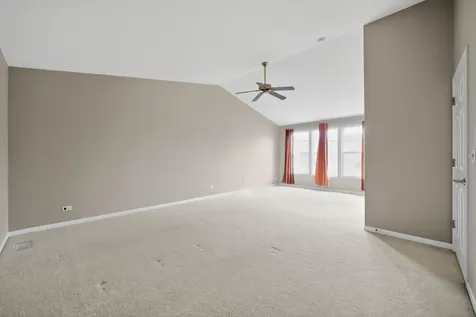 321 Parker Place Oswego IL 60543