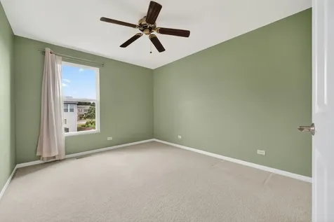 321 Parker Place Oswego IL 60543