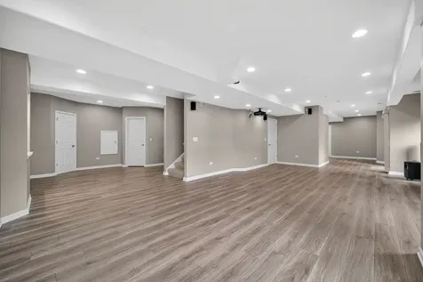 321 Parker Place Oswego IL 60543