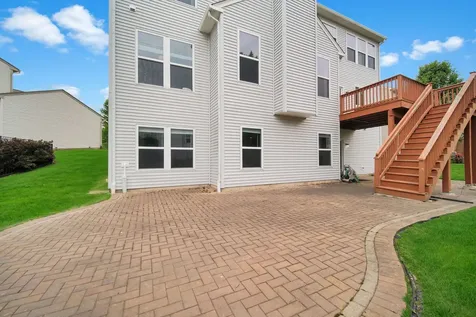 321 Parker Place Oswego IL 60543