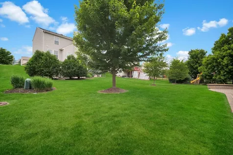 321 Parker Place Oswego IL 60543