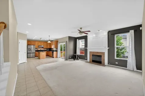 321 Parker Place Oswego IL 60543
