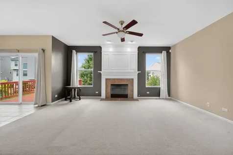 321 Parker Place Oswego IL 60543