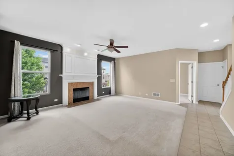 321 Parker Place Oswego IL 60543