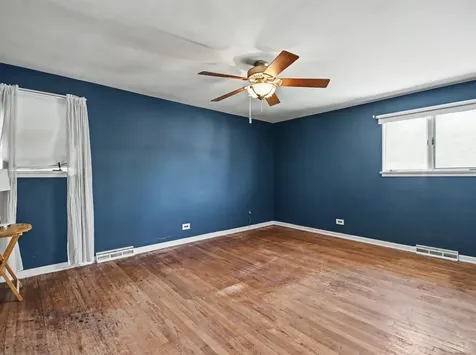 14107 South Mackinaw Avenue S Burnham IL 60633