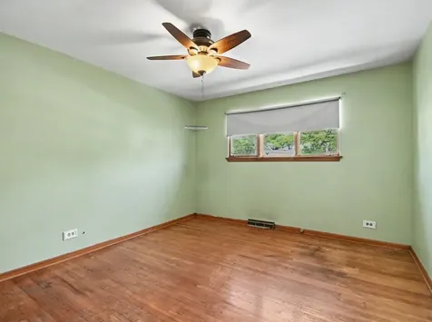 14107 South Mackinaw Avenue S Burnham IL 60633