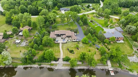 88 Riverwood Drive Oswego IL 60543