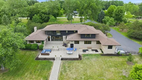 88 Riverwood Drive Oswego IL 60543