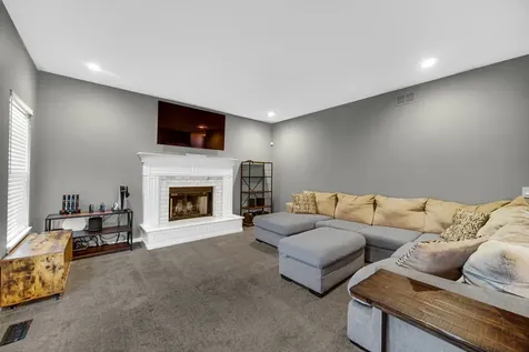 1220 Sedgewood Trail Algonquin IL 60102