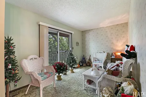11012 Lucas Road Woodstock IL 60098