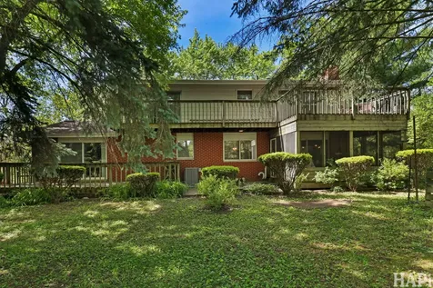 11012 Lucas Road Woodstock IL 60098