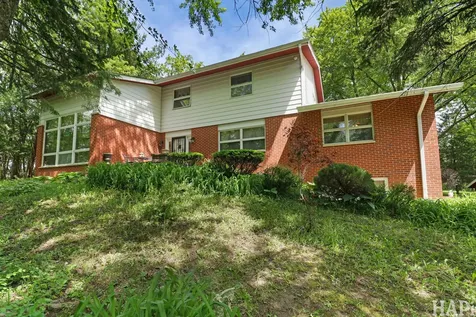 11012 Lucas Road Woodstock IL 60098