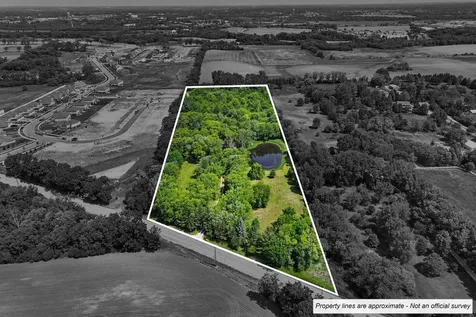 11012 Lucas Road Woodstock IL 60098