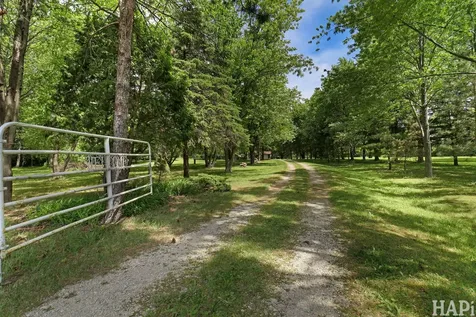 11012 Lucas Road Woodstock IL 60098