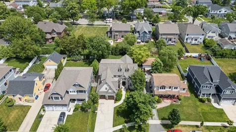 4529 Sherwood Avenue Downers Grove IL 60515