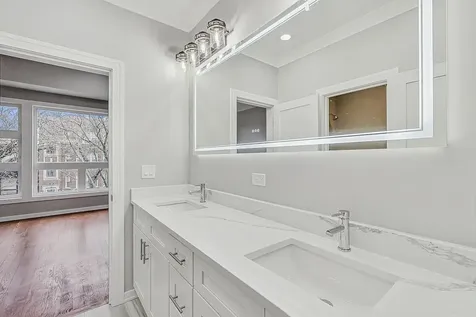6626 South Ingleside Avenue Chicago IL 60637