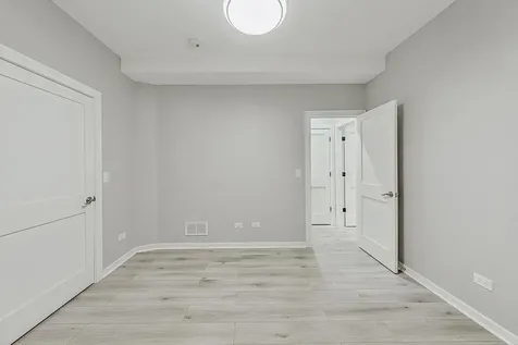 6626 South Ingleside Avenue Chicago IL 60637