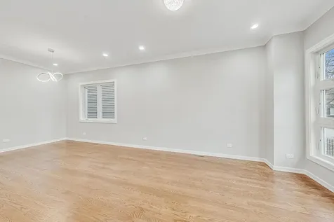 6626 South Ingleside Avenue Chicago IL 60637