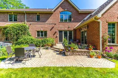 3445 Pynsky Road Glenview IL 60026
