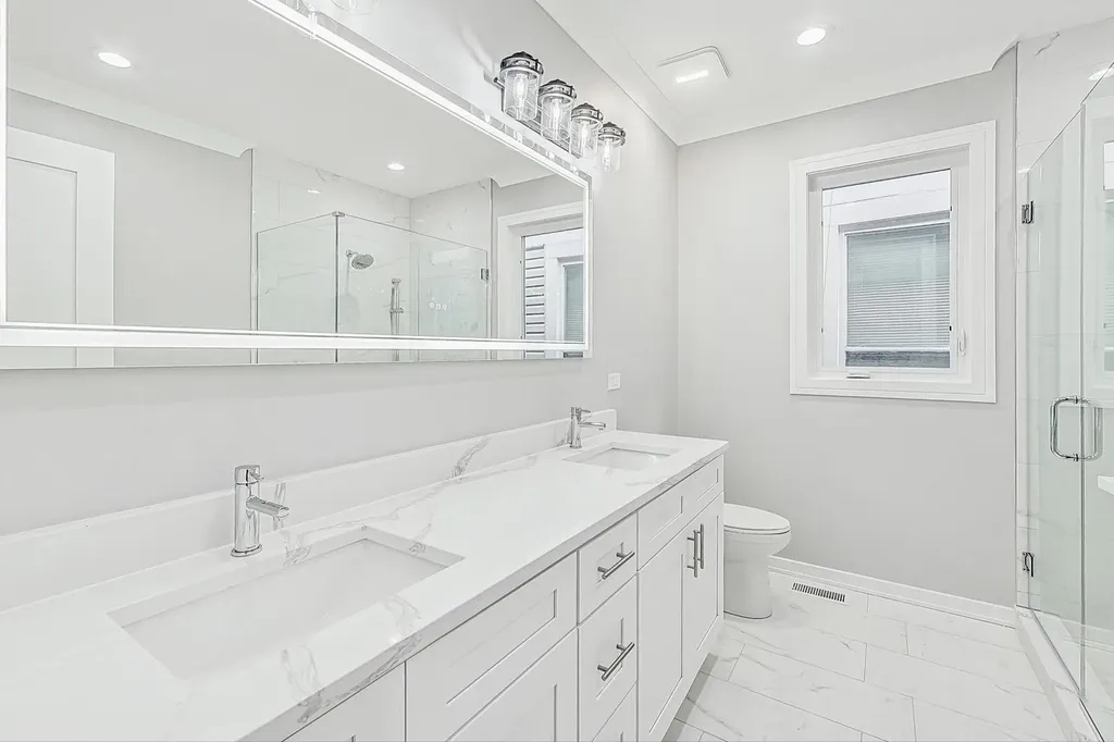 6626 South Ingleside Avenue Chicago IL 60637