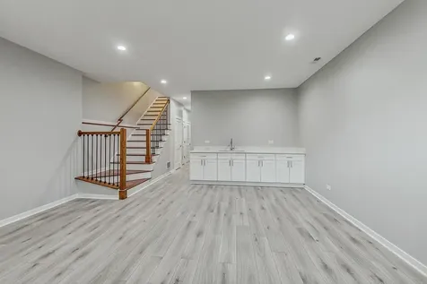 6626 South Ingleside Avenue Chicago IL 60637